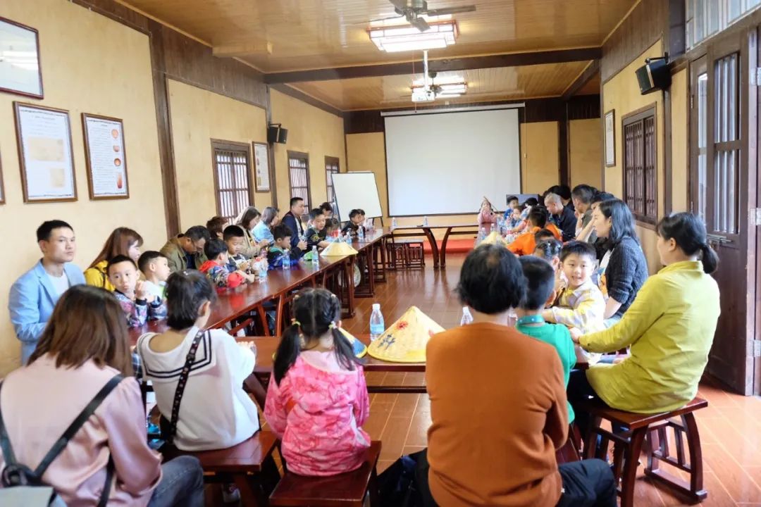 童年差别Young，稻花香里亲子欢——尊龙凯时官网网址智能组织开展六一亲子活动