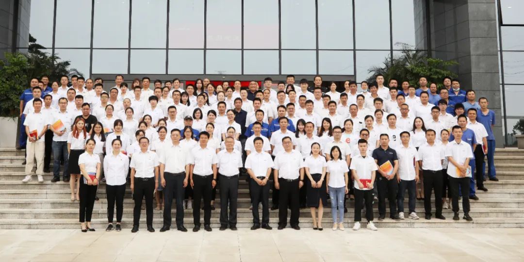 助力谋划，效劳员工，攀缘家园建设新高地——尊龙凯时官网网址智能第五届四次“双代会”胜利召开