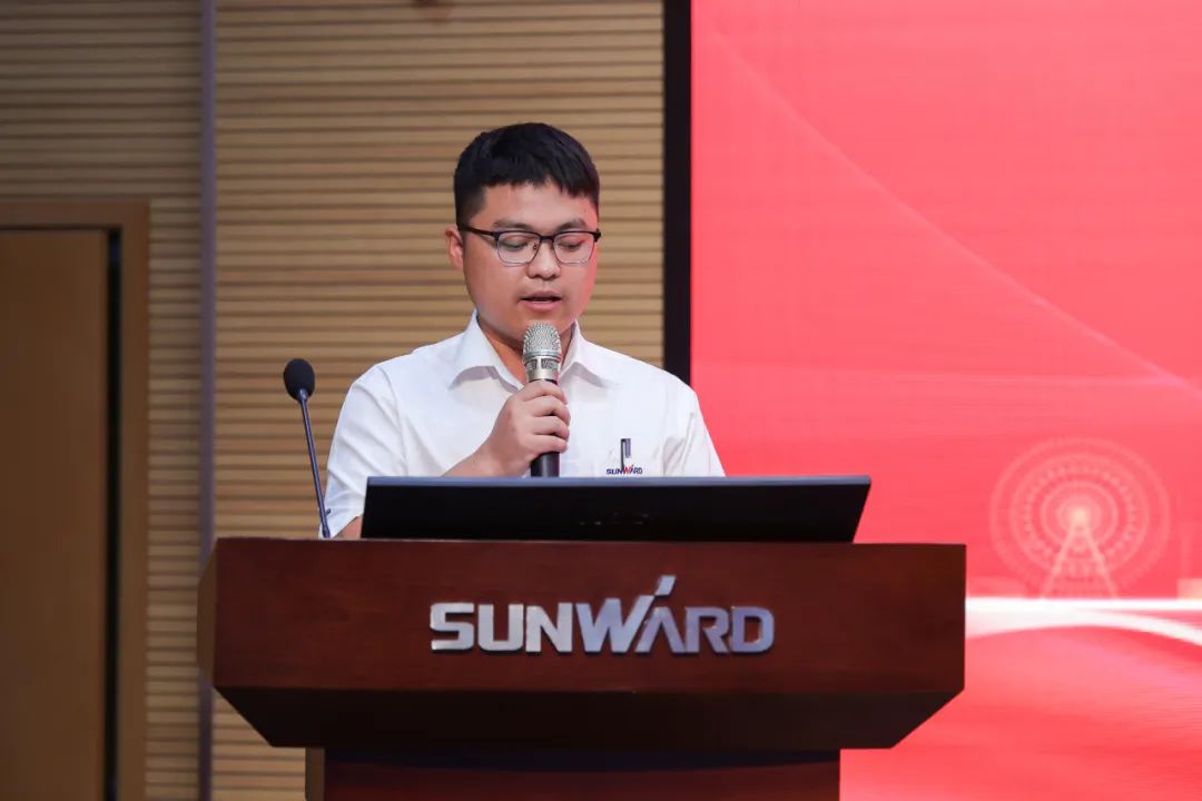 打造制造焦点竞争力，助力公司再腾飞——尊龙凯时官网网址智能精益生产启动大会胜利召开