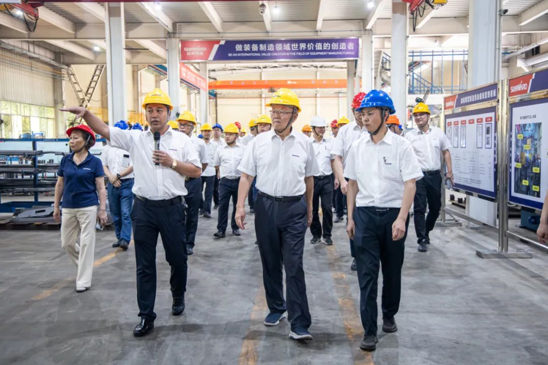 打造制造焦点竞争力，助力公司再腾飞——尊龙凯时官网网址智能精益生产启动大会胜利召开