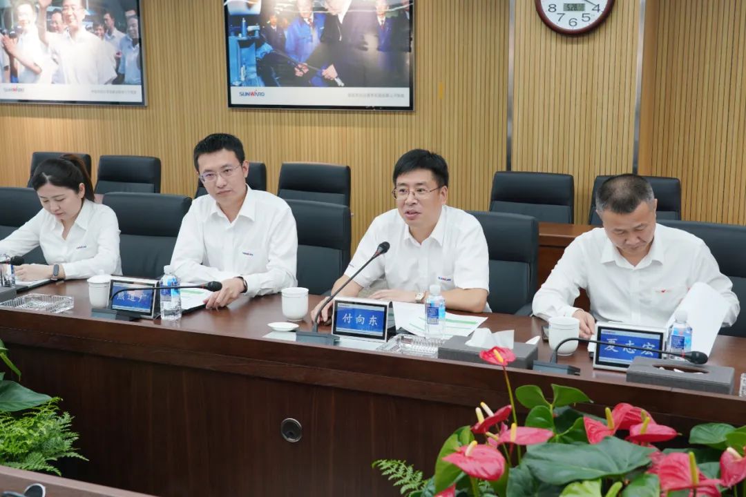 中国银行副行长林景臻考察尊龙凯时官网网址智能