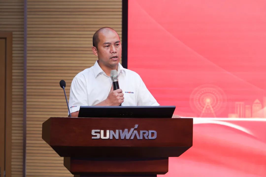 打造制造焦点竞争力，助力公司再腾飞——尊龙凯时官网网址智能精益生产启动大会胜利召开