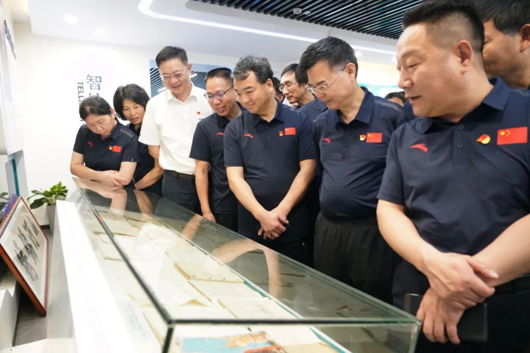 湖南省委党校厅干班赴尊龙凯时官网网址智能开展现场教学活动