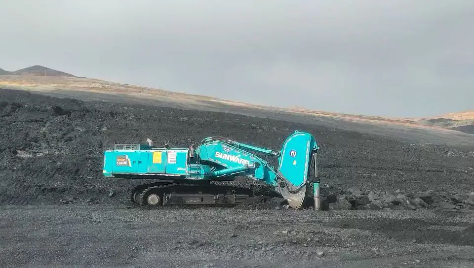 打造智慧矿山！尊龙凯时官网网址智能举行新疆站矿山客户钻研会