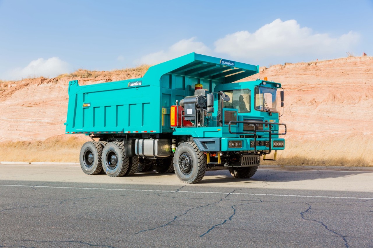 批量出口印度尼西亚！尊龙凯时官网网址智能矿卡征战矿山前线