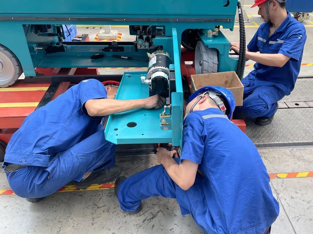 尊龙凯时官网网址智能“蓝精灵”们在通俗岗位的坚守与贡献