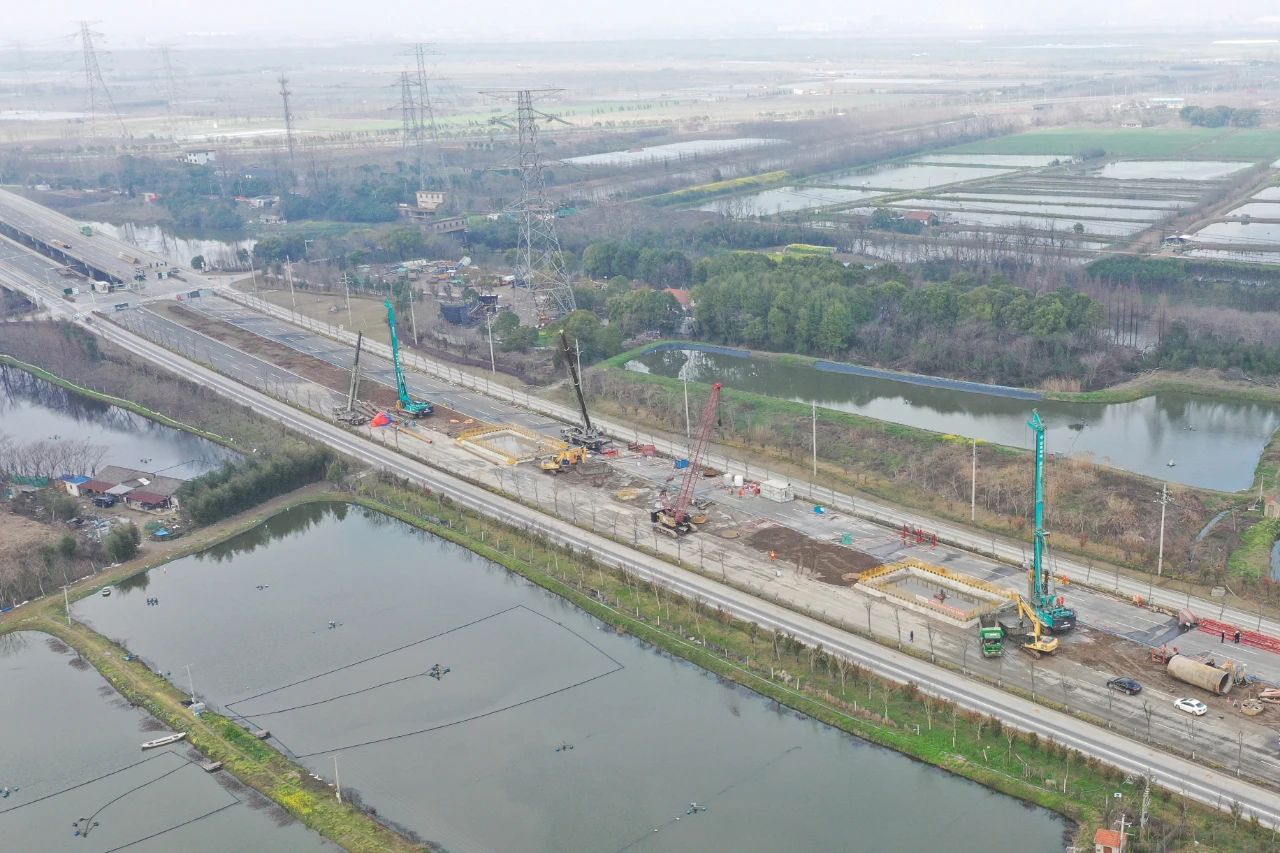 征战天下首条智慧高速，尊龙凯时官网网址智能旋挖钻机凭什么？