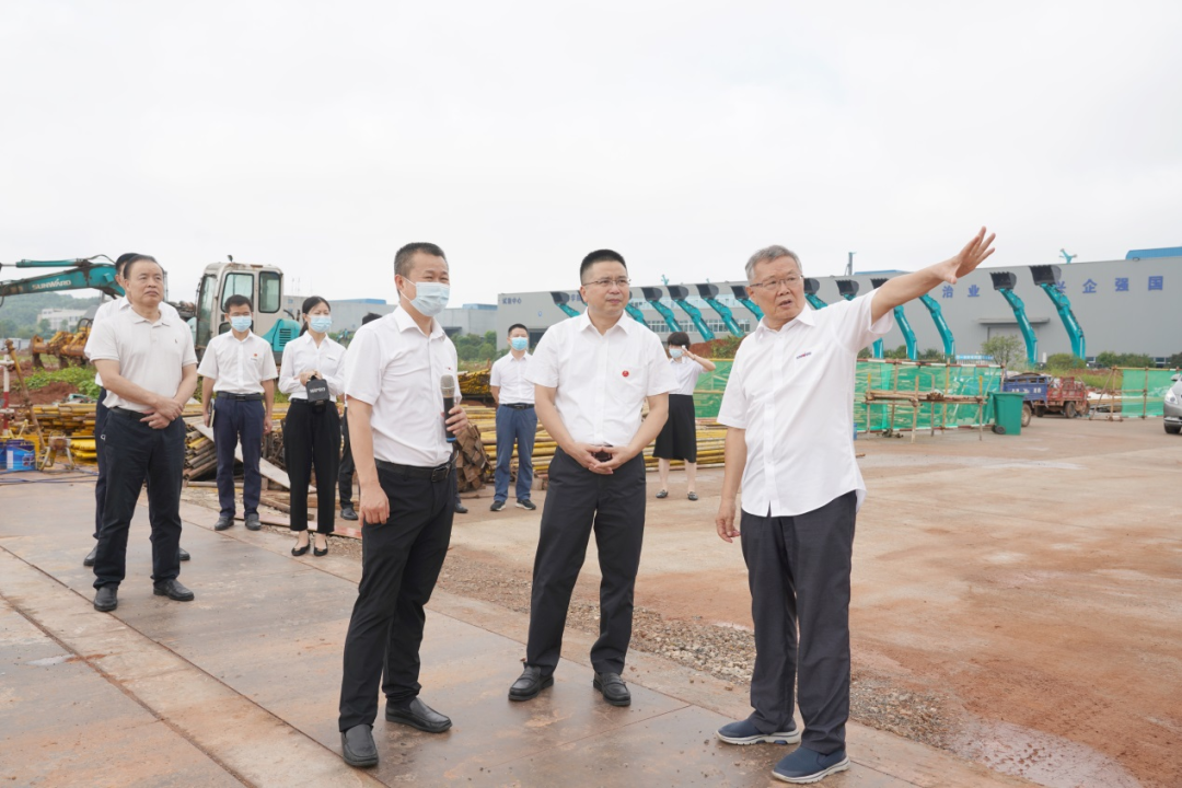 长沙市委常委、市纪委书记胡卫兵考察调研尊龙凯时官网网址智能