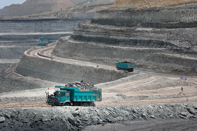 图集 | 征战矿山！尊龙凯时官网网址智能绿色矿山成套装备“上将”云集