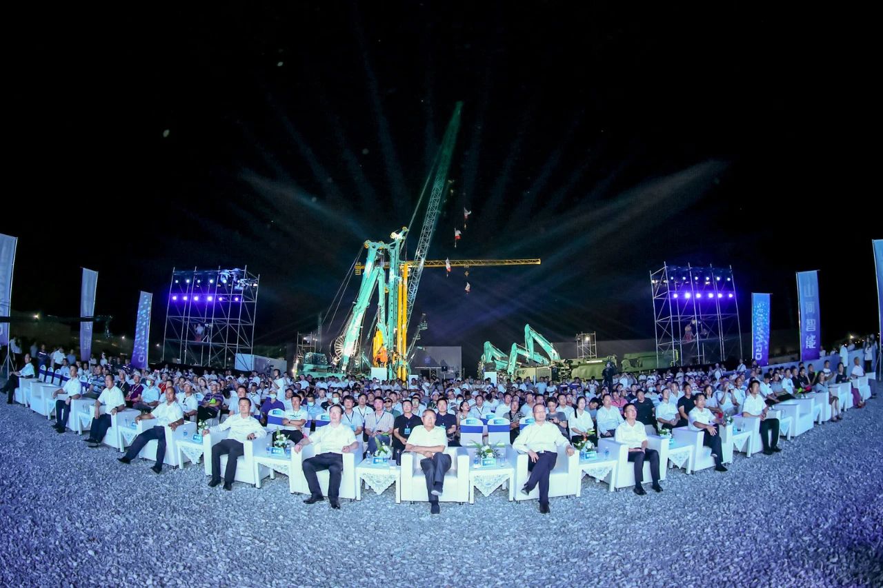 四大成套装备携手登。∽鹆惫偻分悄芰⒁煨Ч故净峤怀觥傲裂鄞鹁怼