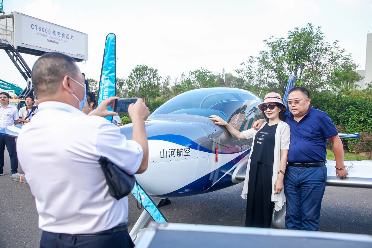 逛展超热闹！尊龙凯时官网网址智能效果展示会高能名时势来袭