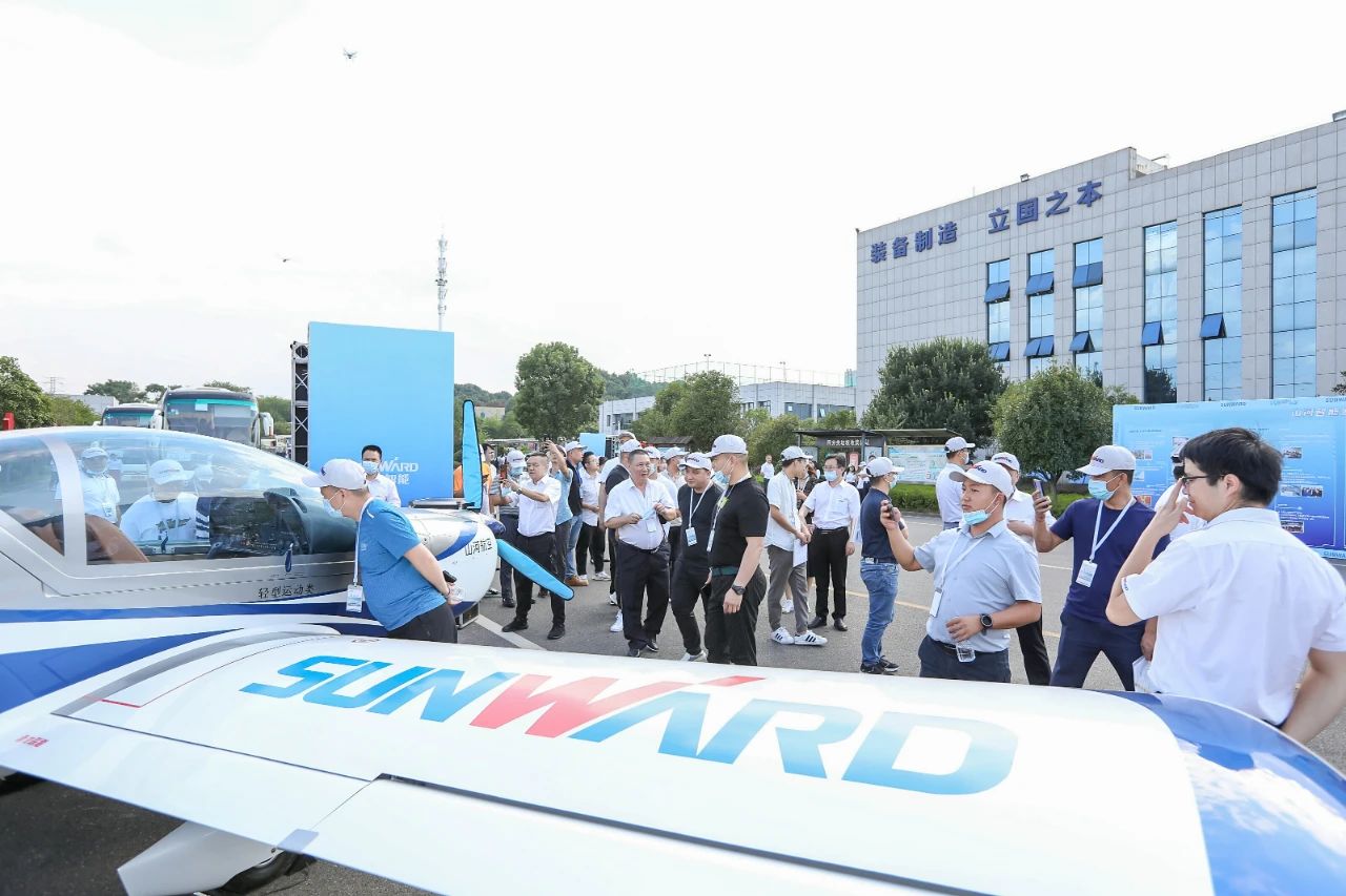 逛展超热闹！尊龙凯时官网网址智能效果展示会高能名时势来袭