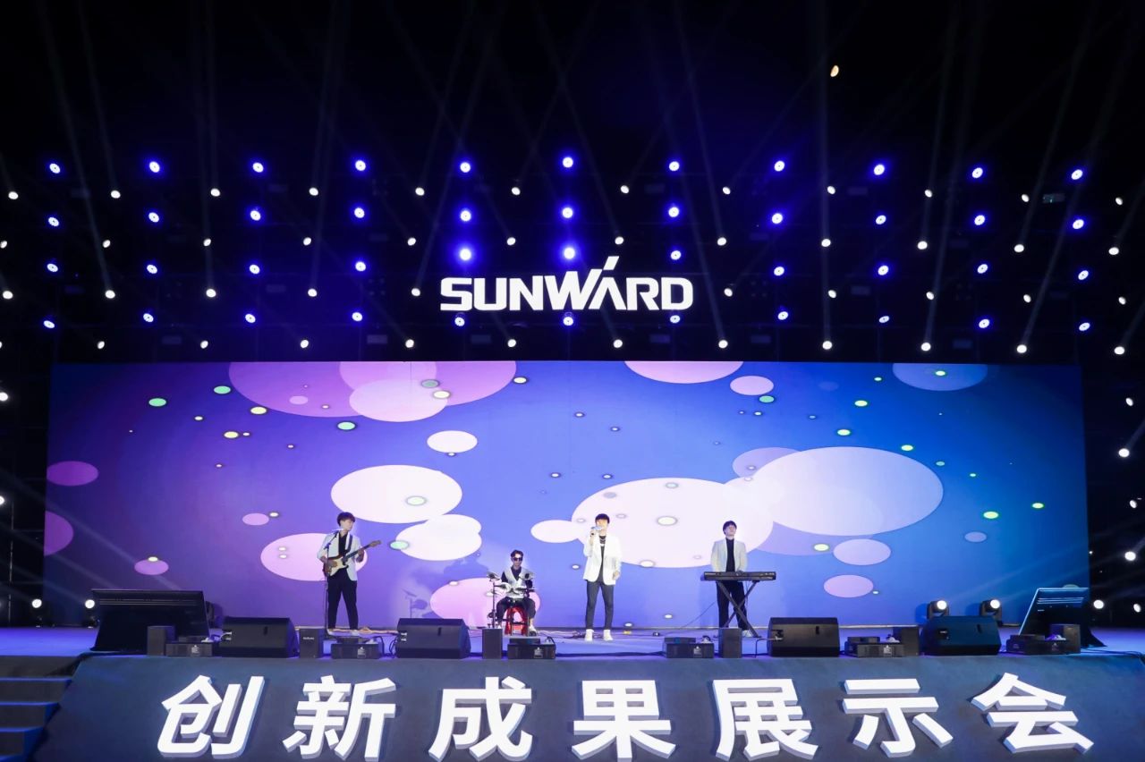 逛展超热闹！尊龙凯时官网网址智能效果展示会高能名时势来袭