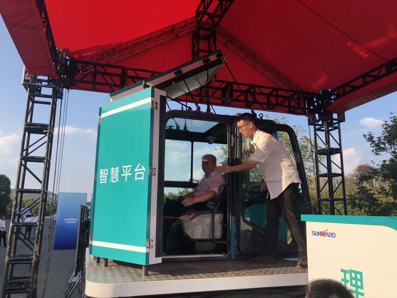 远程？+仿真培训！全球首创5G？胤抡媾嘌抵腔燮教ň柿料