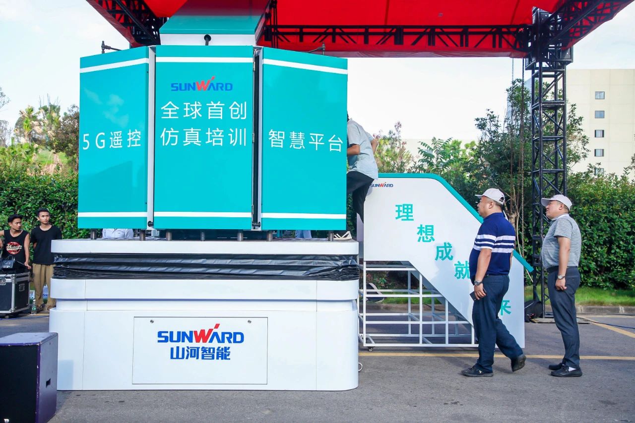 远程？+仿真培训！全球首创5G？胤抡媾嘌抵腔燮教ň柿料