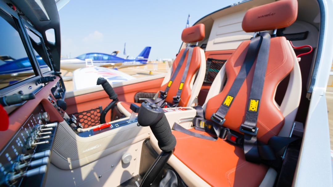 新机、航行演出…2021中国航展尊龙凯时官网网址航空秀给你看