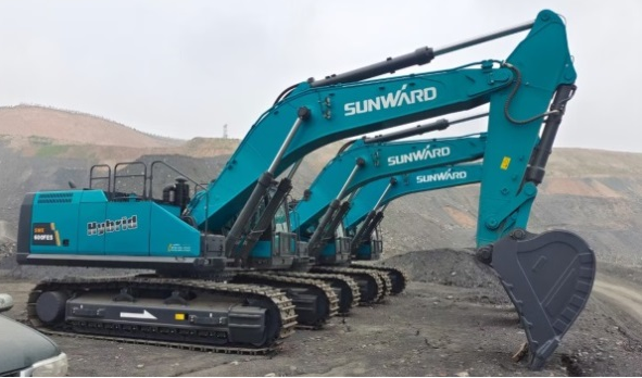 点赞！尊龙凯时官网网址智能液压混淆动力挖掘机项目荣获这个优异项目奖→