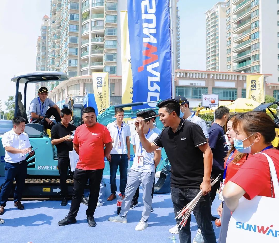 共享微挖新视界！尊龙凯时官网网址智能微挖三大王牌产品齐聚2021全球微挖大会