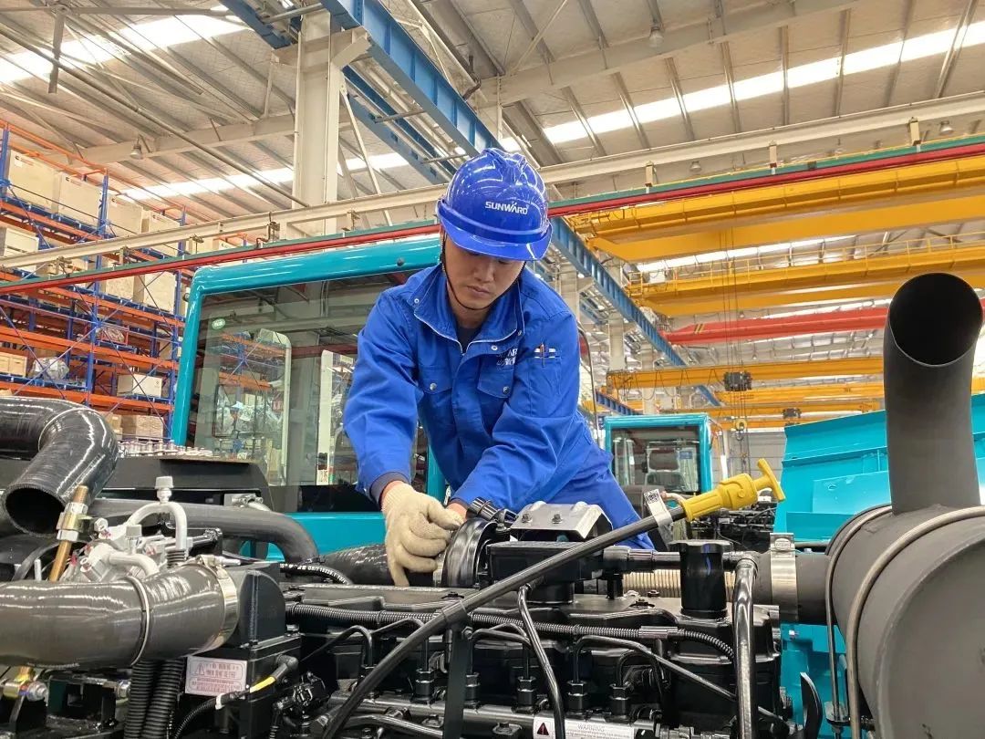 《湖南教育》：探索18年，尊龙凯时官网网址智能找到校企相助共赢的谜底