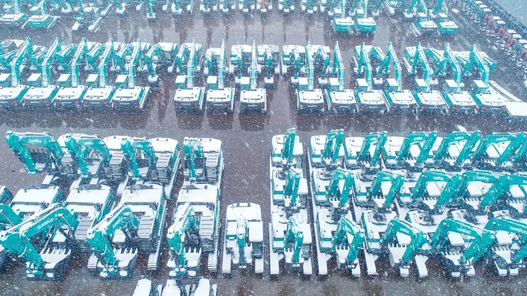 瑞雪兆有年，邀您共赏雪中尊龙凯时官网网址！