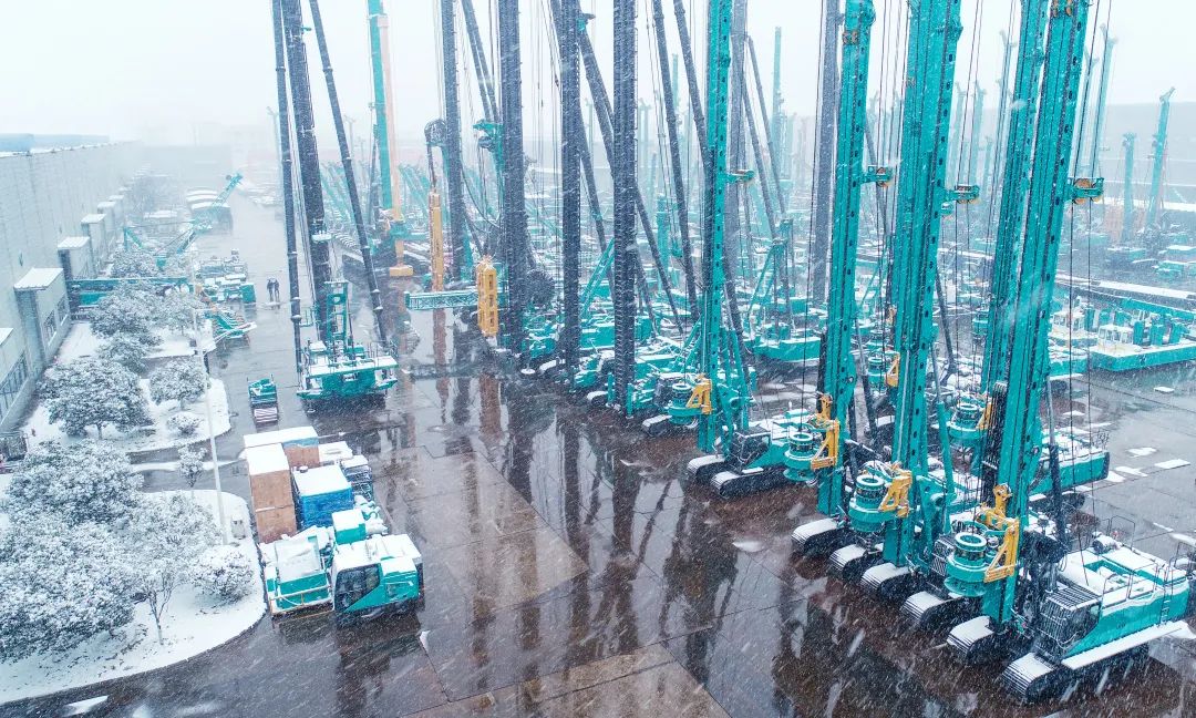 瑞雪兆有年，邀您共赏雪中尊龙凯时官网网址！