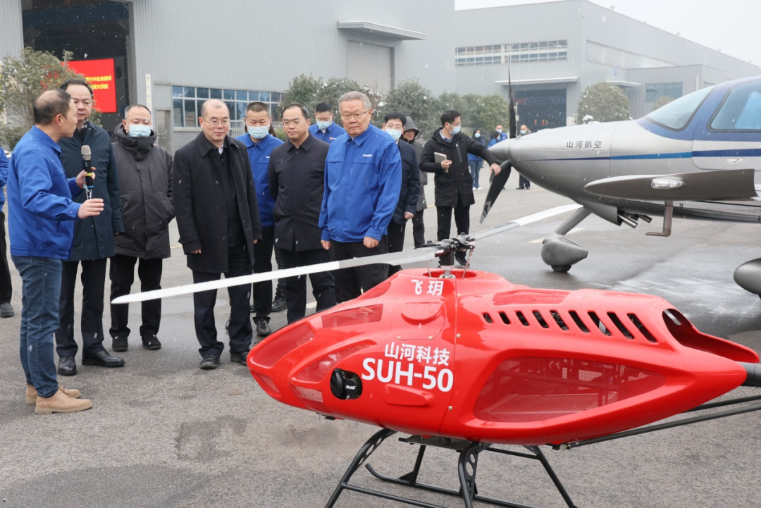 朱国贤调研尊龙凯时官网网址智能：在推动高质量生长上闯出新路子