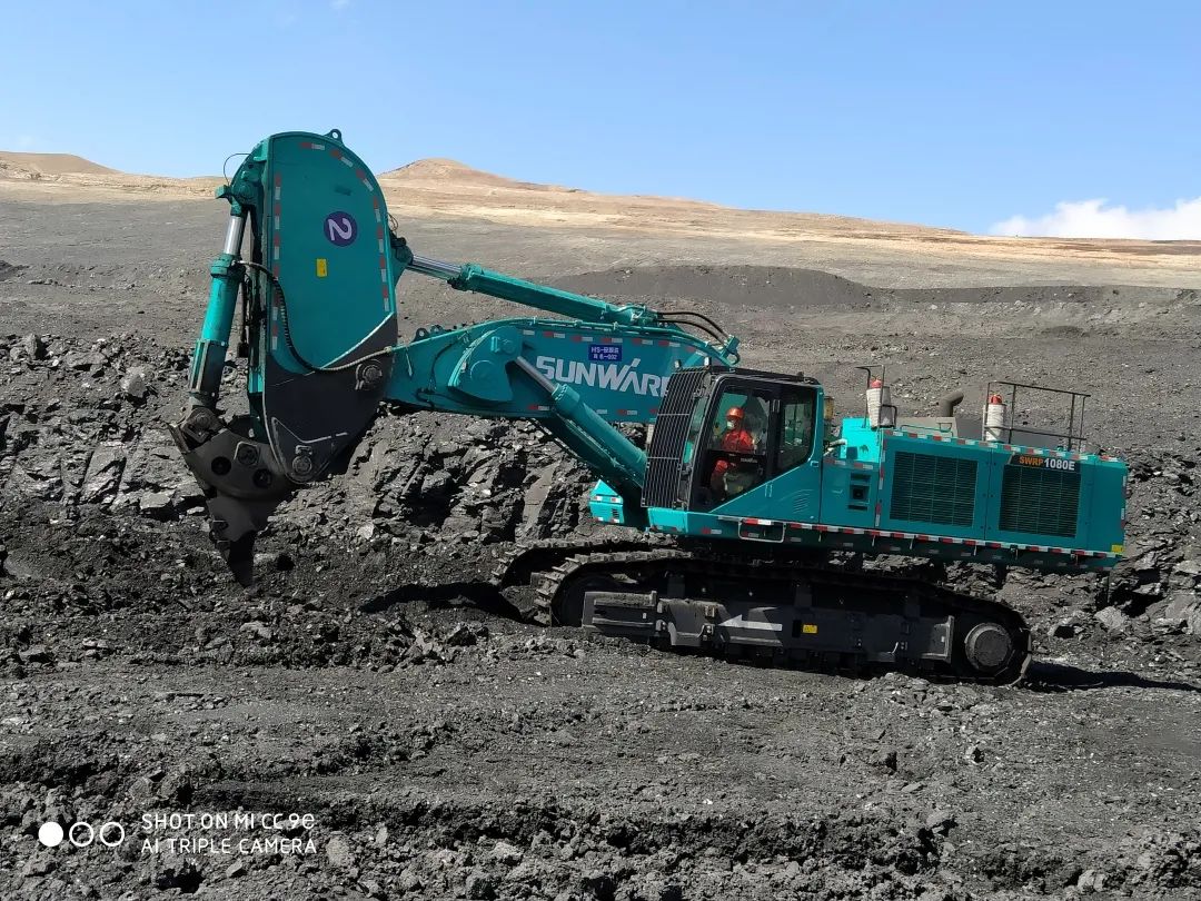 你好 2022！再见 2021！我与尊龙凯时官网网址智能共生长