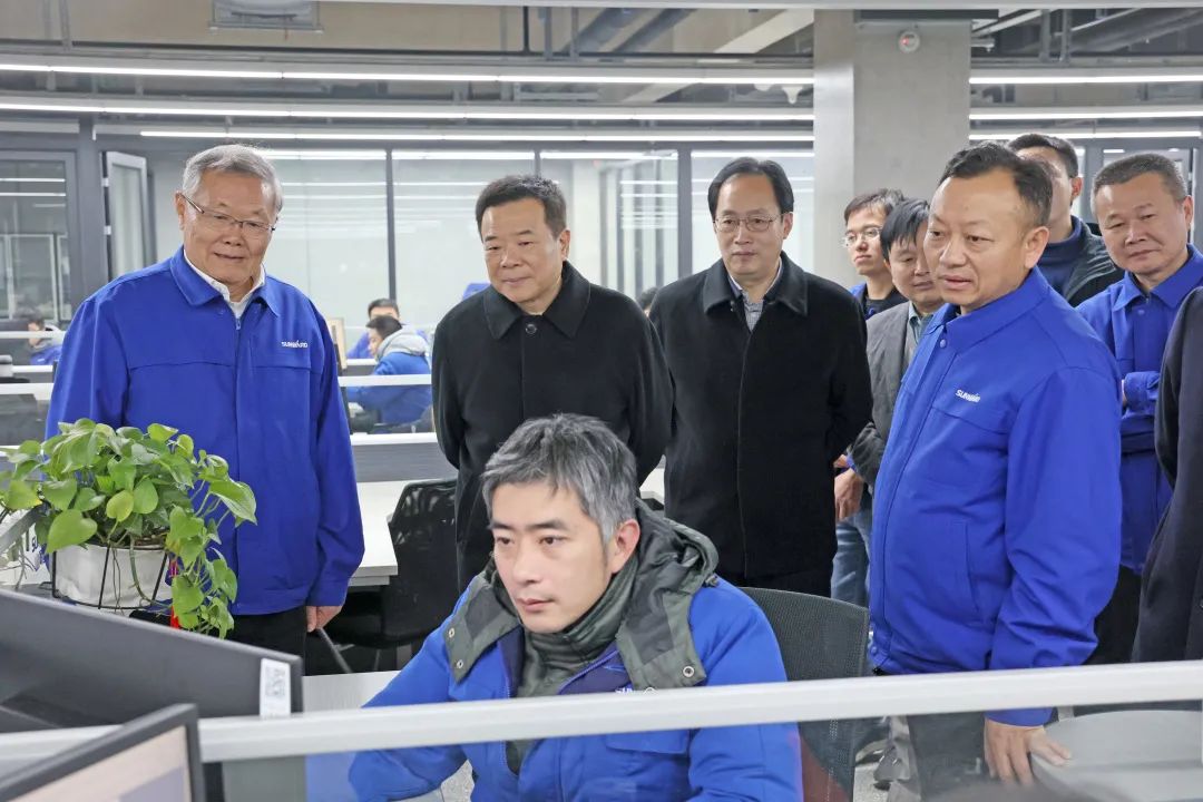 湖南省副省长陈飞调研尊龙凯时官网网址智能