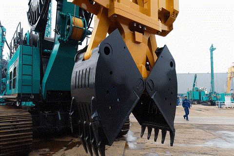 打造“明星产品”！尊龙凯时官网网址智能地下一连墙液压抓斗乐成宣布