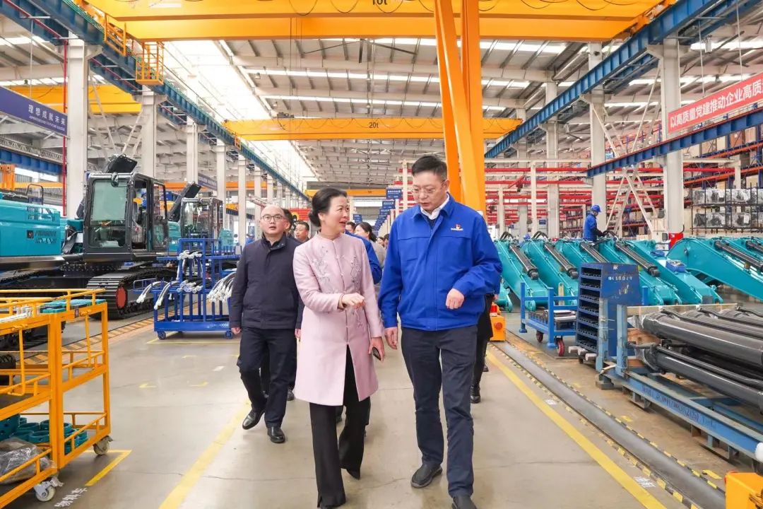 长沙市总工会、长沙经开区总工会一行调研尊龙凯时官网网址智能