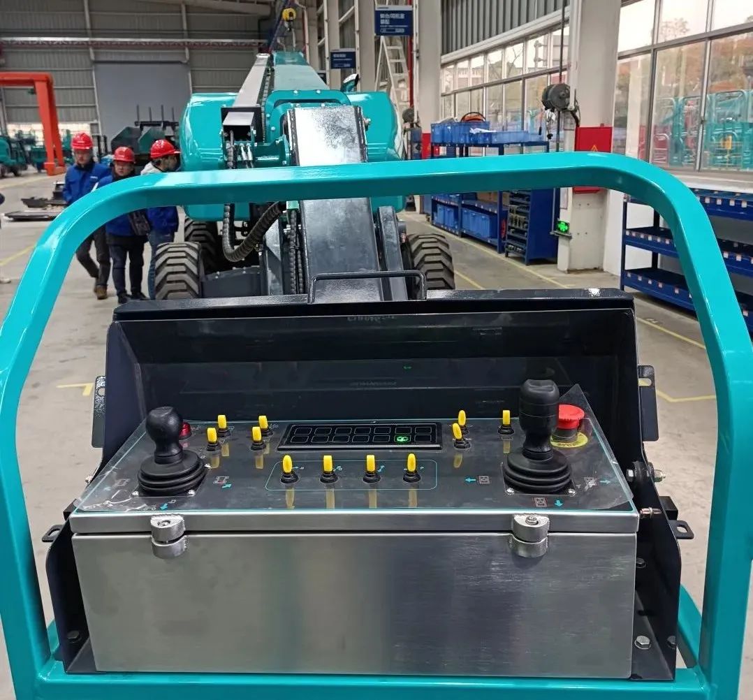 “拳”力出击！尊龙凯时官网网址智能首套自主研发臂车控制系统重磅来袭