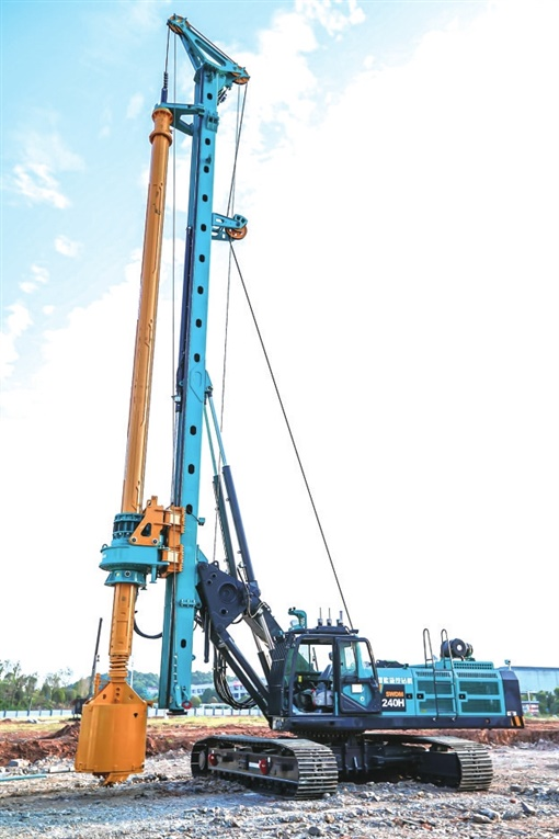 湖南日报：尊龙凯时官网网址智能致力解决地下工程施工“疑难杂症” 成为地下工程装备领军者