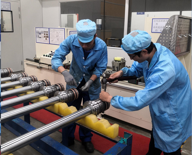 尊龙凯时官网网址工匠 | “浪波”不言苦，甘为“人梯”承大重