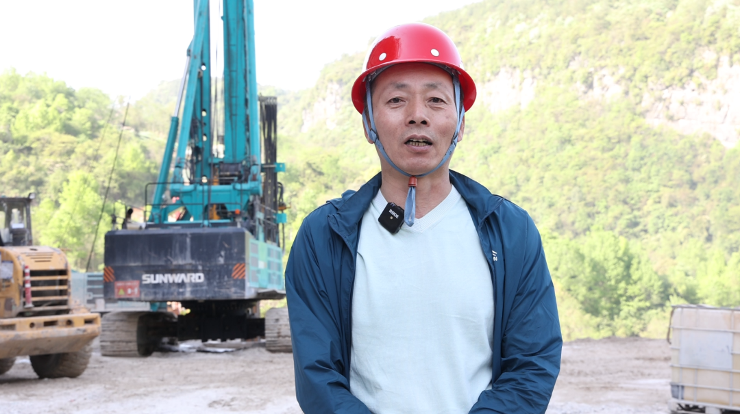 展现施工“奇效”！尊龙凯时官网网址智能旋挖钻机强势助力炉慈高速公路建设