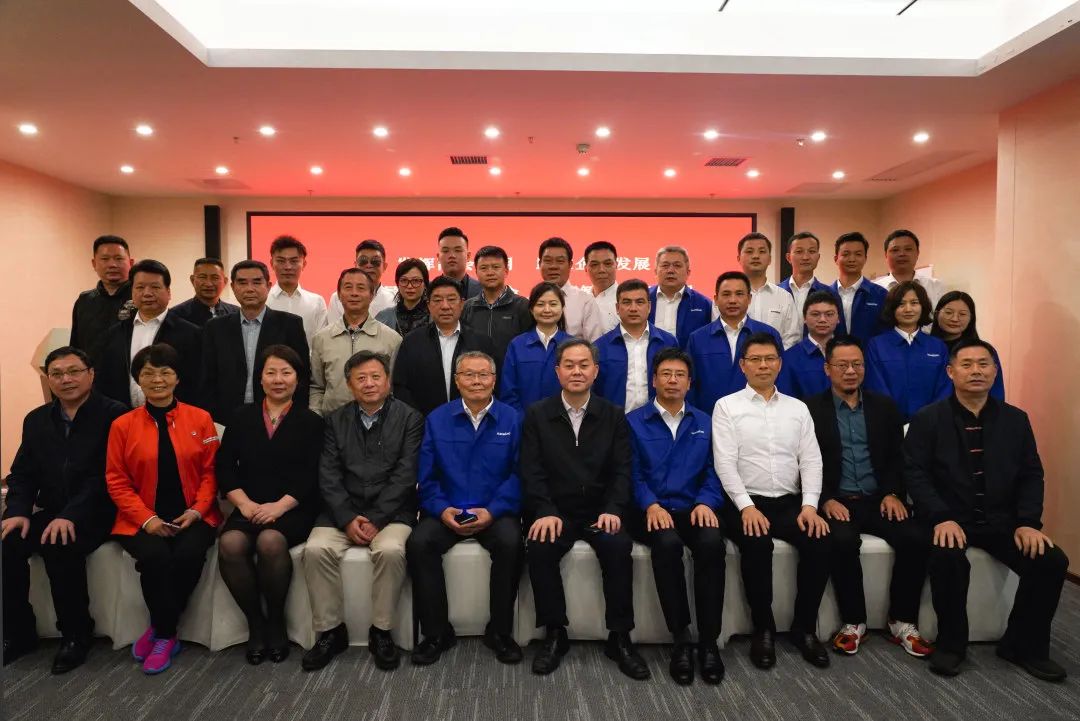 抱团出海，携手共赢！何清华带队赴湖南异地商会联合会造访交流