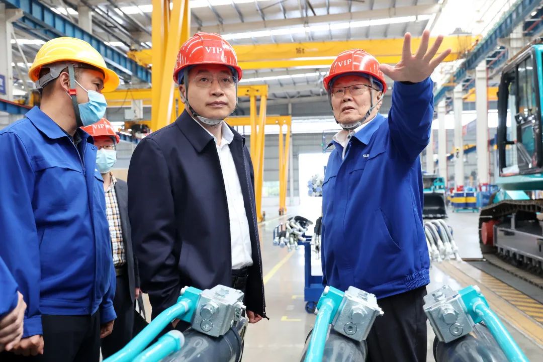 中铁二十局党委书记、董事长雷位冰带队造访尊龙凯时官网网址智能