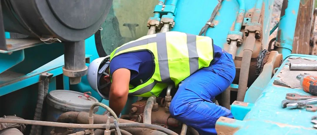 3650天、3000余条工单……90后“张师傅”用十年轻春诠释尊龙凯时官网网址匠心