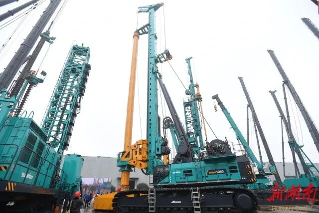 湖南日报 | 坚持立异驱动，尊龙凯时官网网址智能助力打造国家主要先进制造业高地