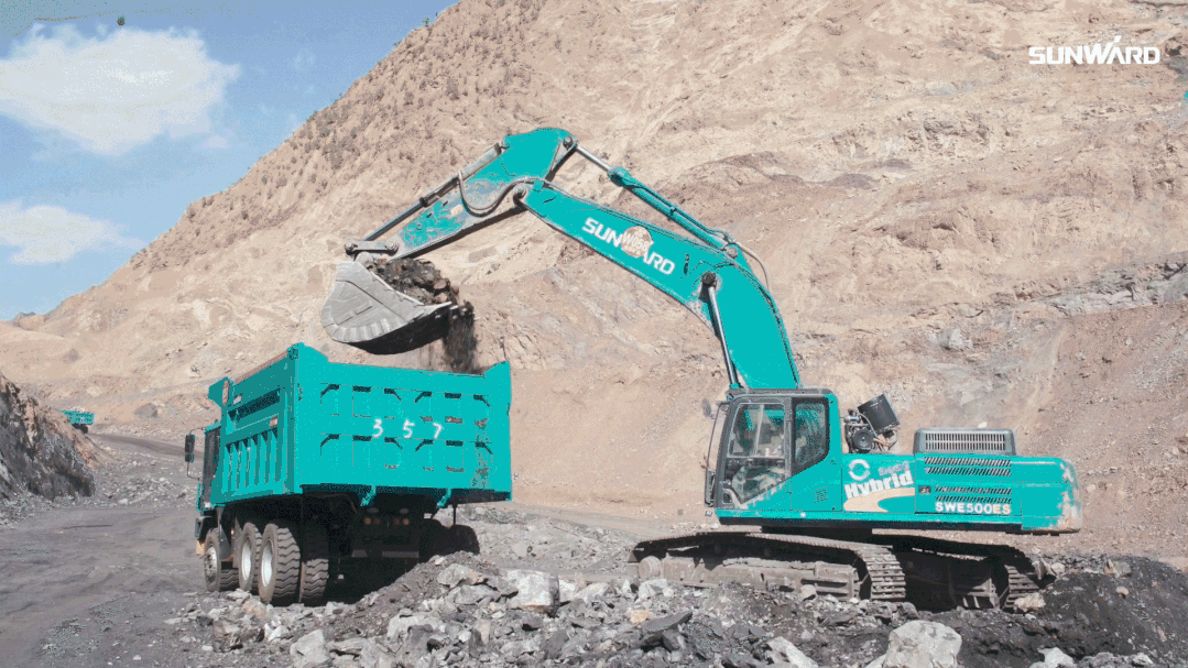 图集 | “尊龙凯时官网网址绿”满矿山！尊龙凯时官网网址智能矿山成套装备实力“亮剑”