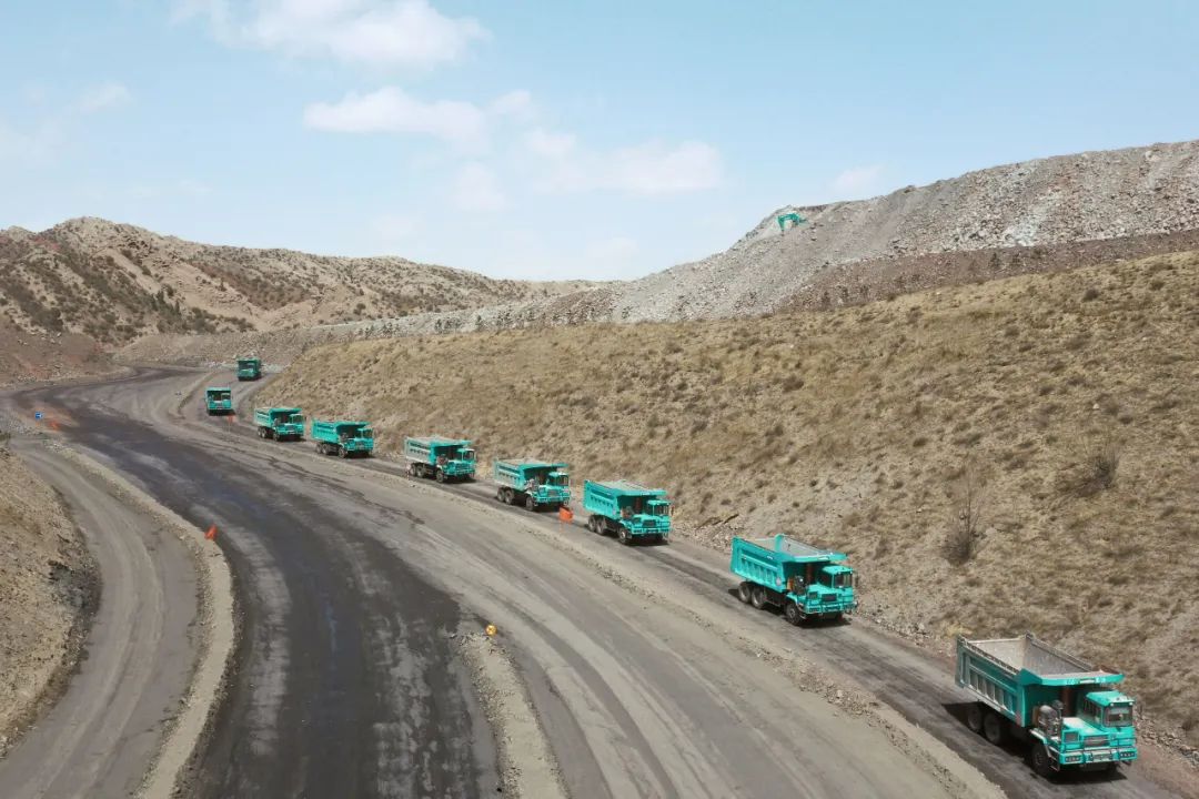 图集 | “尊龙凯时官网网址绿”满矿山！尊龙凯时官网网址智能矿山成套装备实力“亮剑”