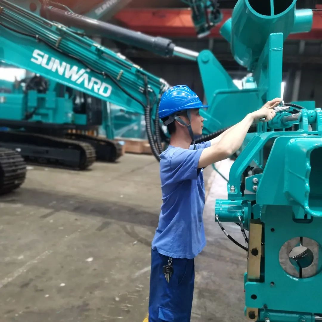 将斗争举行究竟！致敬尊龙凯时官网网址劳动者