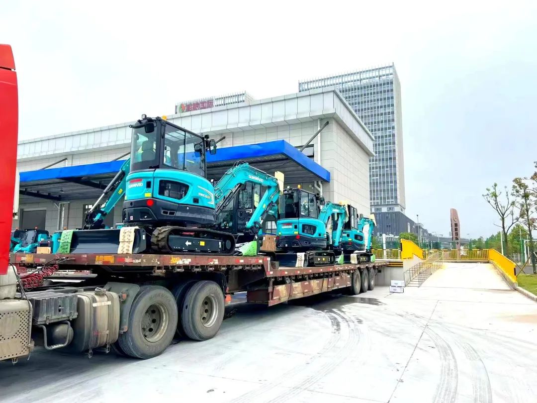 一连进军国际市。≈信钒嗔校ǔど常┳鹆惫偻分悄茏欣殖墒追