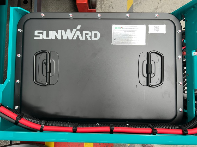 与“锂”相约，助力“双碳”！尊龙凯时官网网址智能全系列锂电剪叉式高空作业平台周全进军市场