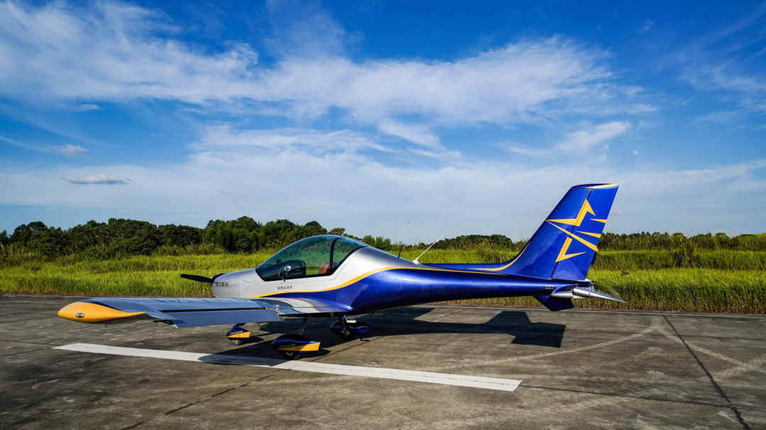 图集 | 阿若拉穿“鲨”衣，尚有更多套装为天空添彩！