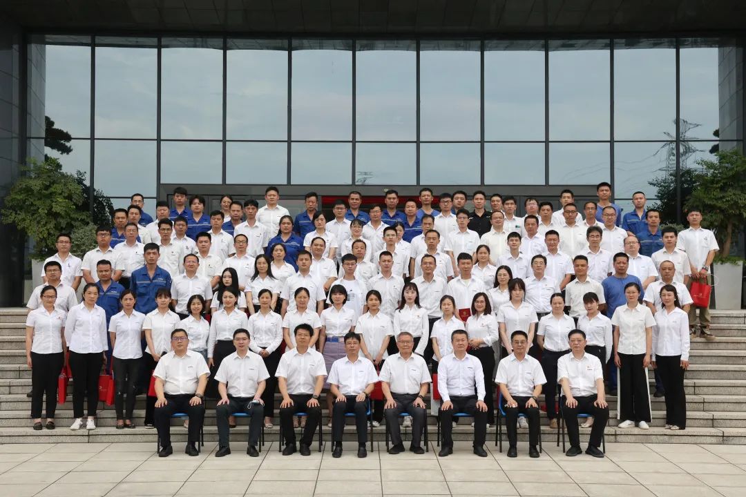 为立功建企建家一体化孝顺更鼎实力！尊龙凯时官网网址智能第五届五次“双代会”乐成召开