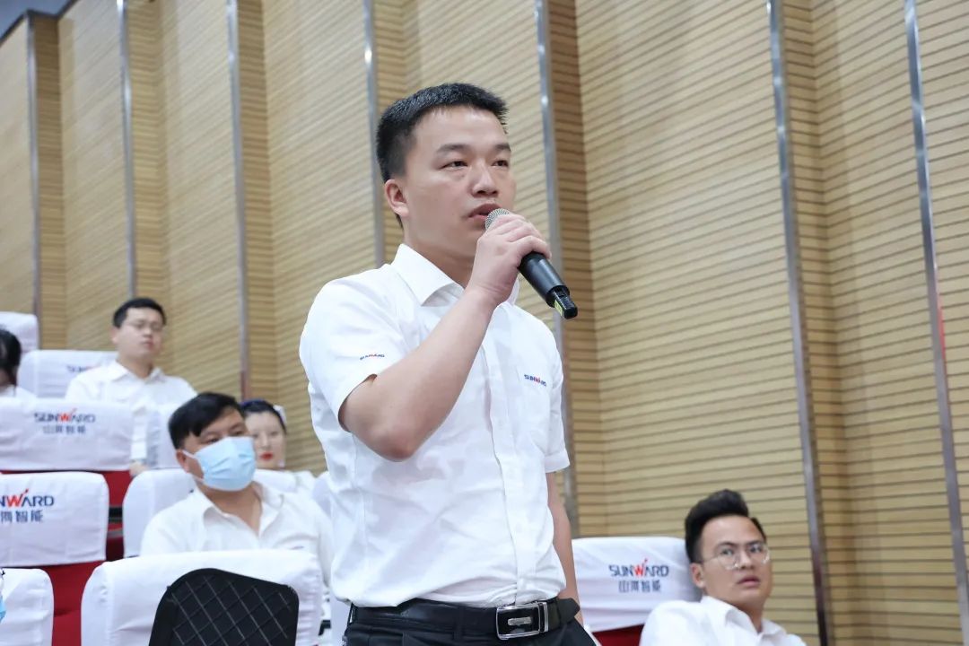 立异引领，智造未来！“2022院士专家长沙行”高端装备高质量生长钻研会盛大举行