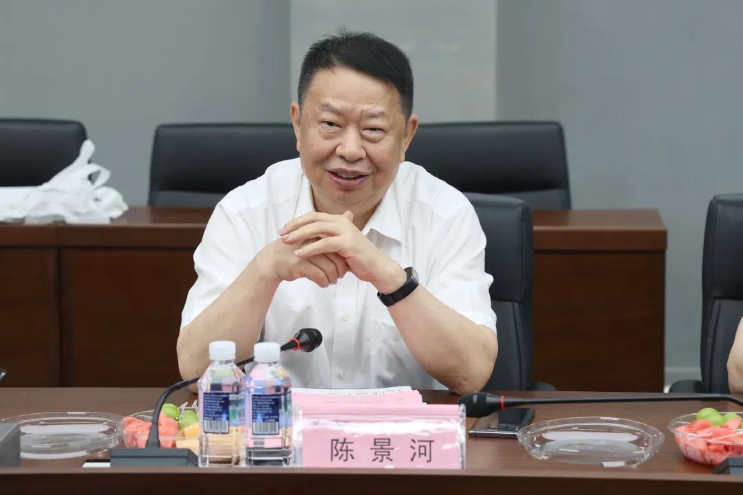 紫金矿业集团党委书记、董事长陈景河莅临尊龙凯时官网网址智能考察交流