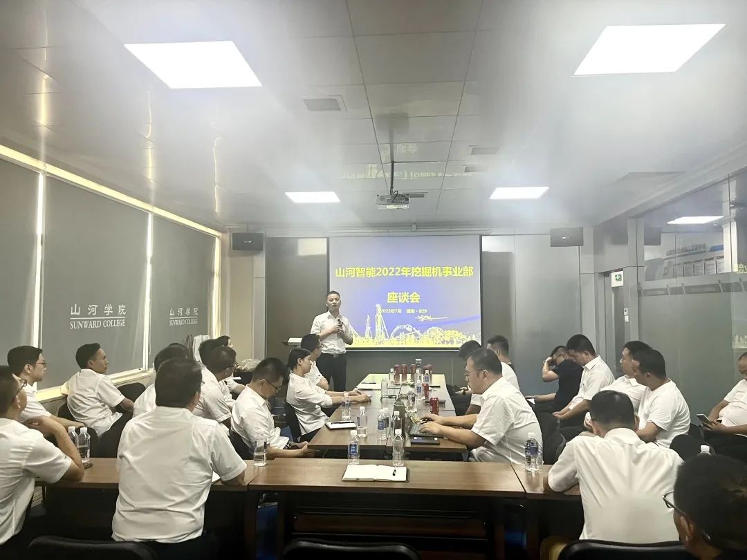 名堂秀实力，为效劳竞技！快来见识下尊龙凯时官网网址智能这场“交锋大赛”