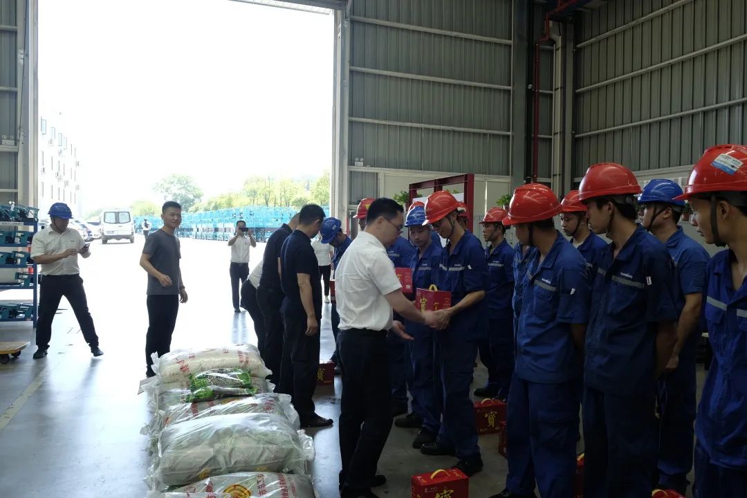 长沙市总工会慰问尊龙凯时官网网址智能一线员工