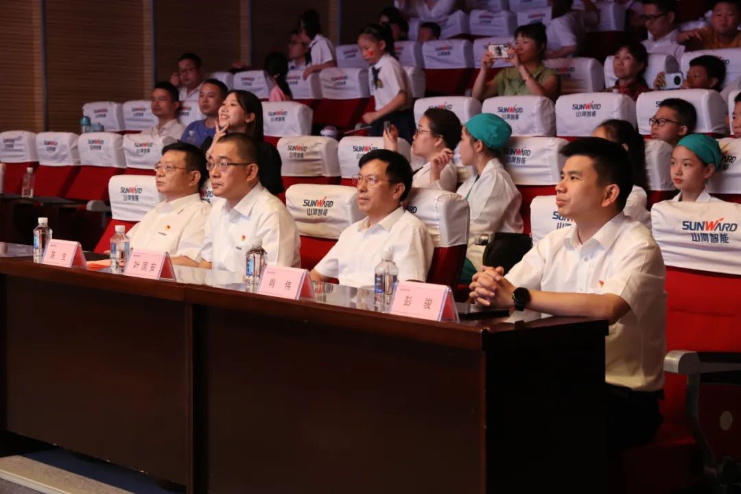 缤纷“暑”假，不负所“托”！尊龙凯时官网网址智能职工子女暑期托管班结业啦